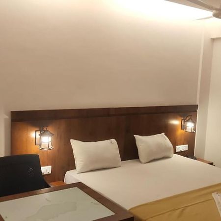 Mangvadi Hotel Anvisha Executive מראה חיצוני תמונה