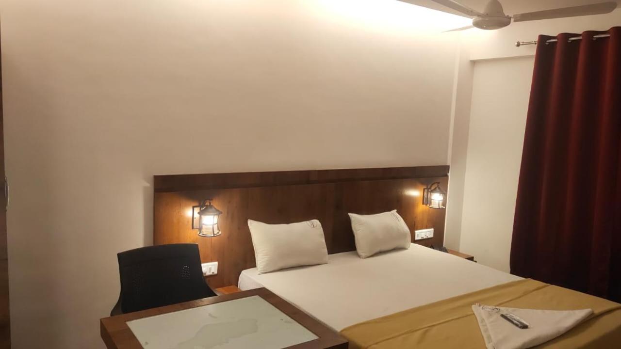 Mangvadi Hotel Anvisha Executive מראה חיצוני תמונה