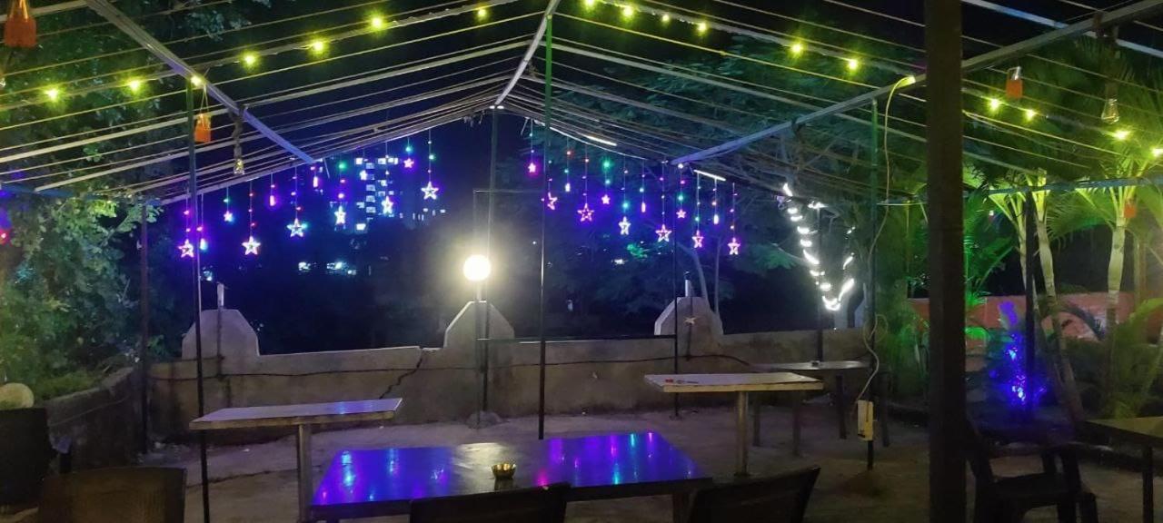 Mangvadi Hotel Anvisha Executive מראה חיצוני תמונה
